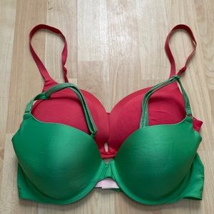2-pack Victoria’s Secret solid colored bras + Size 34D